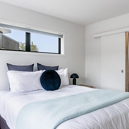 Okiwi Landing Apartment Raglan Exterior photo
